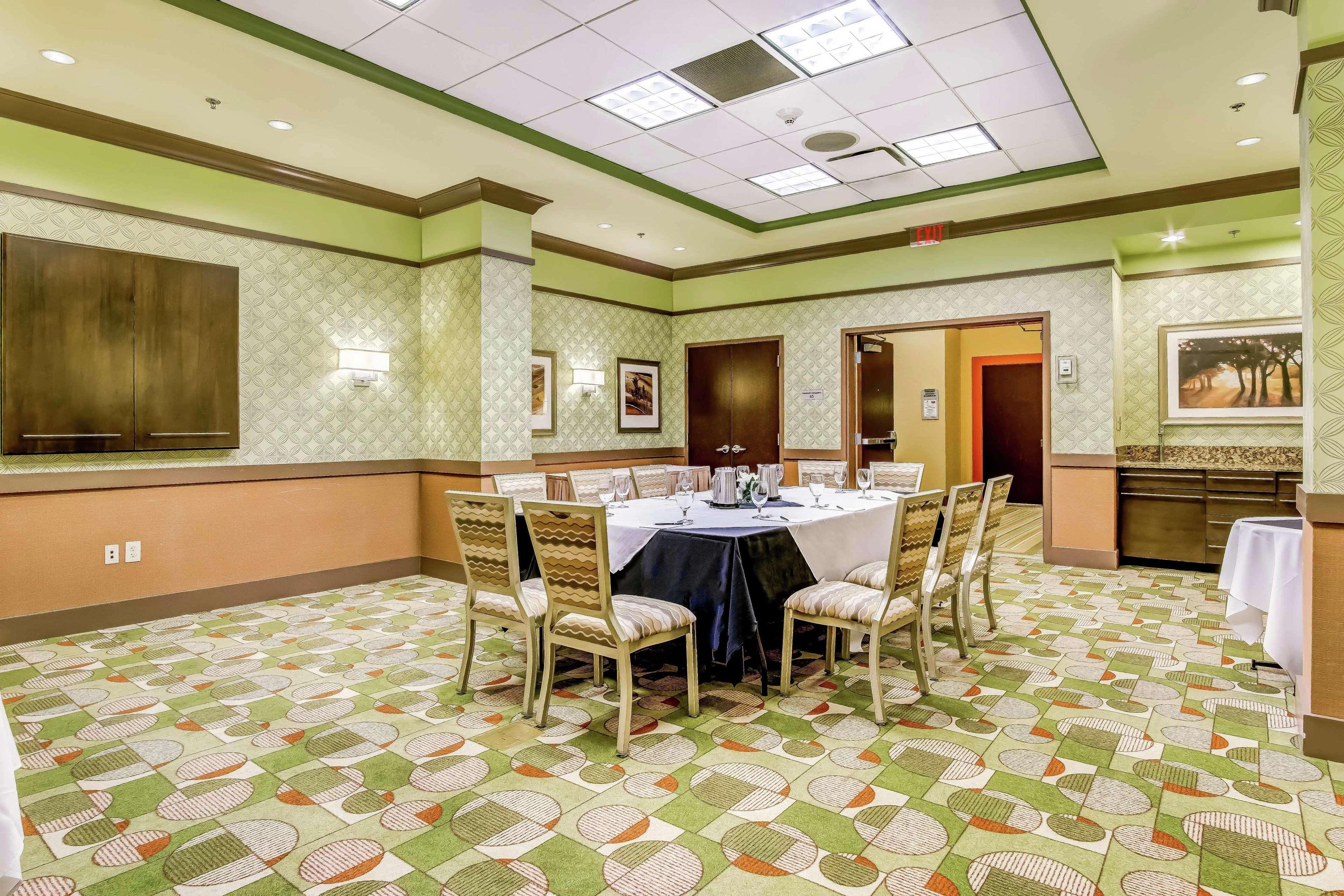 Embassy Suites Atlanta - Kennesaw Town Center Εξωτερικό φωτογραφία